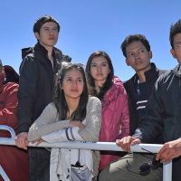 Review: 5 cm (2012)